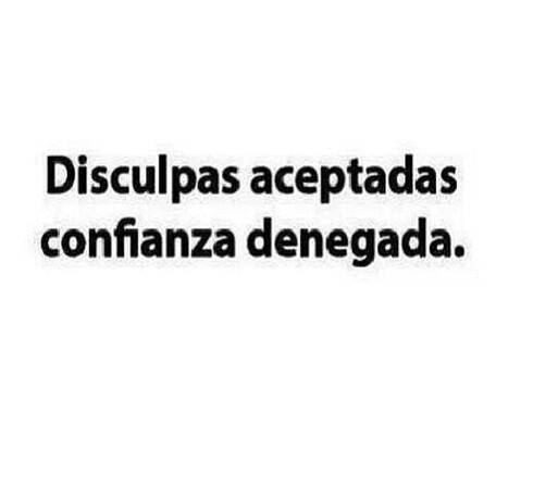 chicaskosiumis:  Ver la última imagen que publique antes de volver a actualiar,y darme cuenta,que ya nada es igual. La confianza entre las dos, se quebró ya hace mucho tiempo,solo que no queriamos ver la realidad. No queriamos aceptar,que ya no eramos