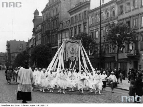 lamus-dworski:Photos of religious processions on the day of Corpus Christi, various cities and towns