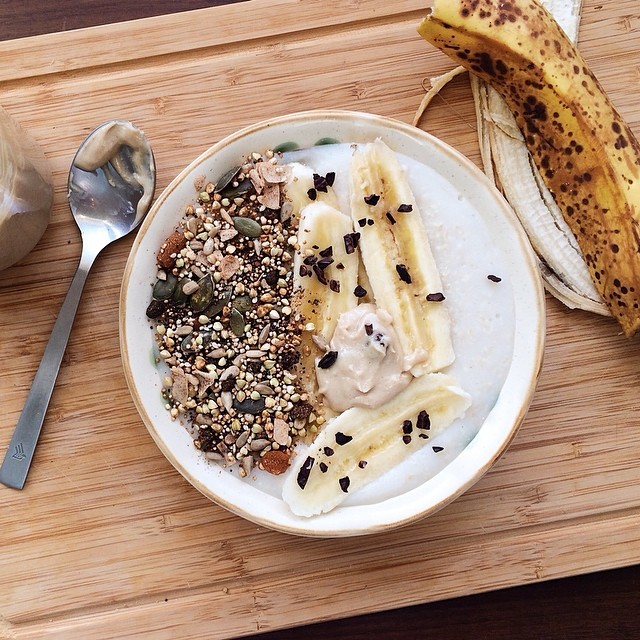 themilkywhiteway:  Oatmeal with banana, amaranth, quinoa, pumpkin/chia/poppy/sunflower