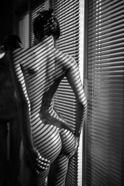 eroticbwphotography:  i ❤ b&w photography