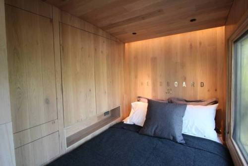 dreamhousetogo:The LightHotel by Alchemy
