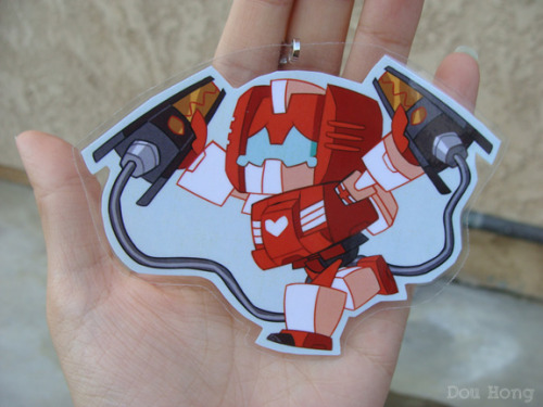 chicken-sketchies:  chicken-sketchies:    As promised, more transformers!  This time, G1 Sideswipe, G1 Sunstreaker, MTMTE Tailgate, and MTMTE Cyclonus. Tailgate is so tiny!     EDIT: 6.3.13 Added Whirl and First Aid! These will be all the transformers