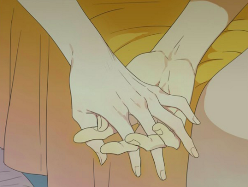 alliandoalice:  holding hands / 19 Days 