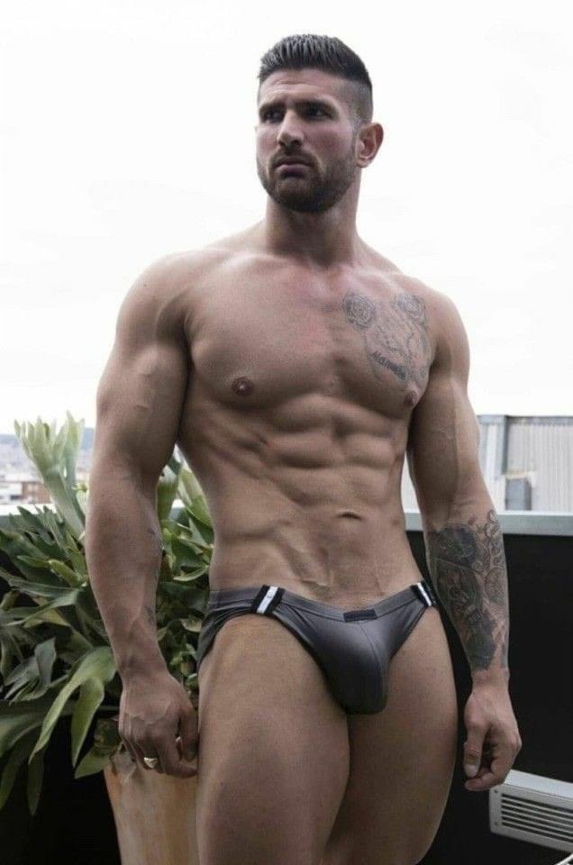 mouthwatering-men: