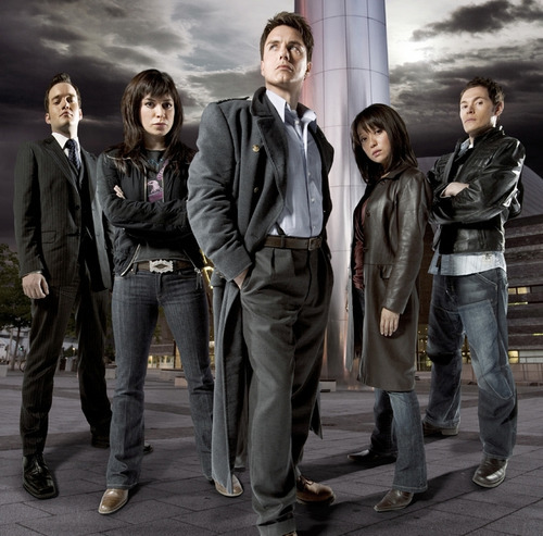 fandommember:  superwholokid:  doctadonner:  queercorn:  seppin:  Idea: “heterobaiting” where at first you think it’s a show about heteros but then suddenly everyone was secretly gay the whole time     EVERY  MEMBER  OF  TORCHWOOD   Welcome to