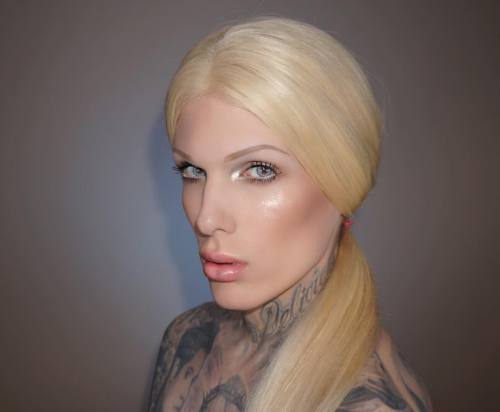 TOMORROW&hellip; NEW VIDEO!!!! Get ready for some &ldquo;natural&rdquo; makeup and I rev