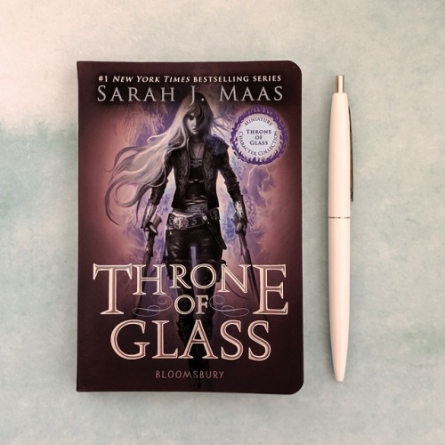 The first copies of the Throne of Glass Miniature Character Collection have arrived at the Bloomsbur