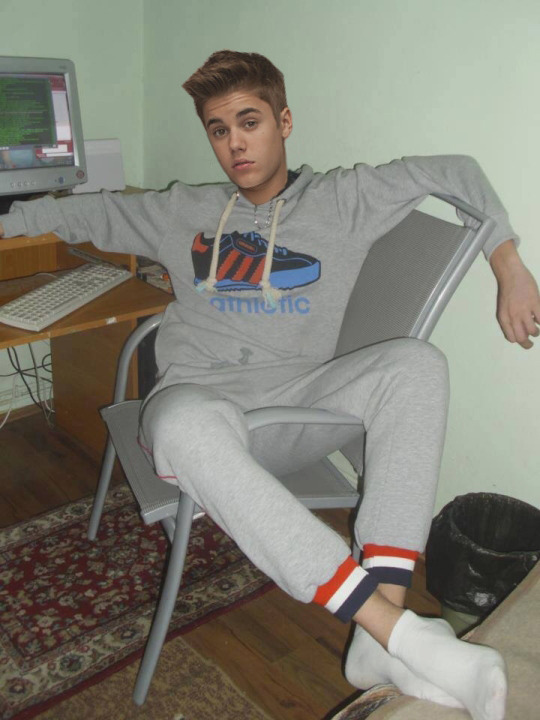 vlord76:Still cleaning up the Vault. Here’s JB in white ankle socks which I did