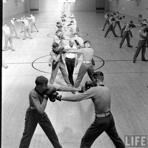 Boxing class at the United States Military Academy(Alfred Eisenstaedt. 1941)