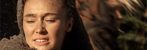 clexanal:Clarke and Lexa by each other’s side in season 2 (pt. 2)