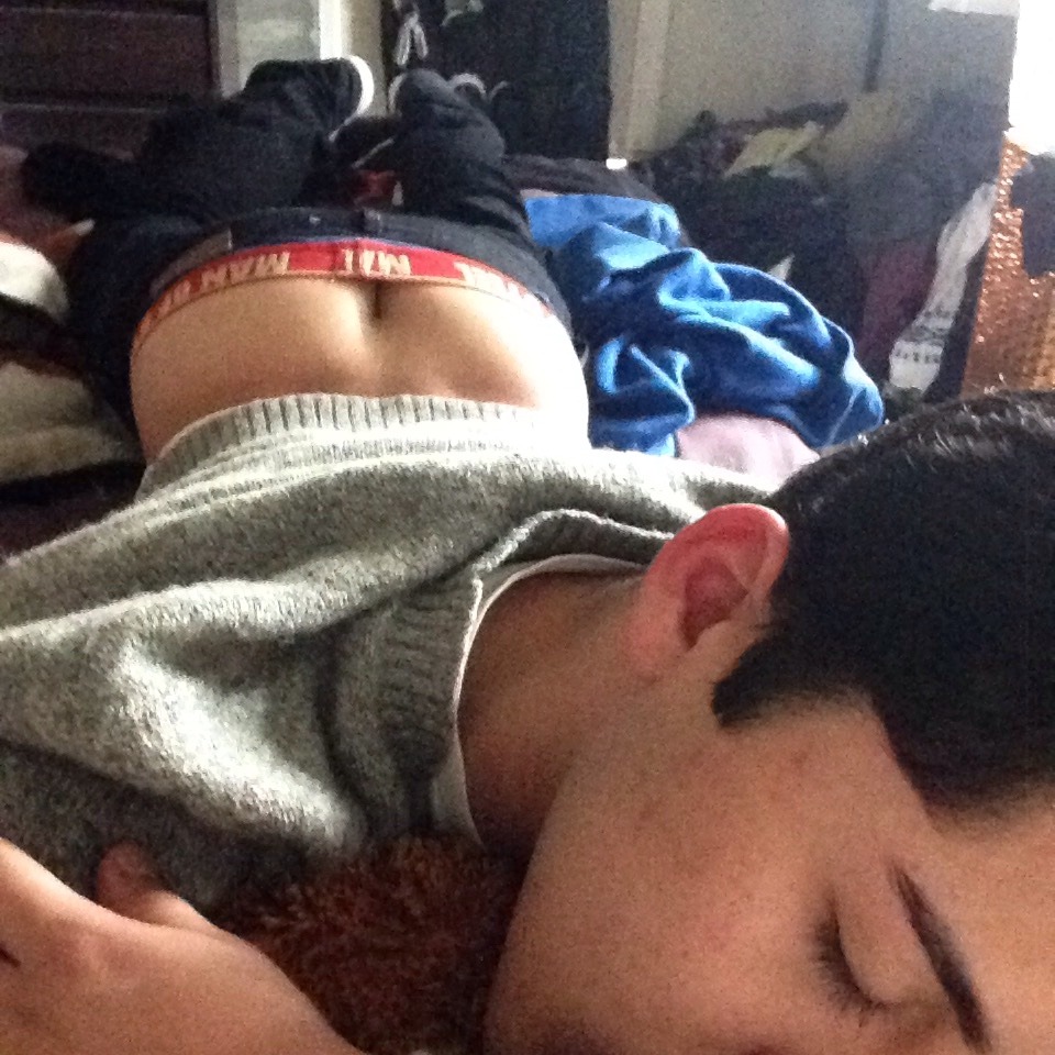 joshbunny:  sigh my tummy hurts here’s a semi butt pic lol 