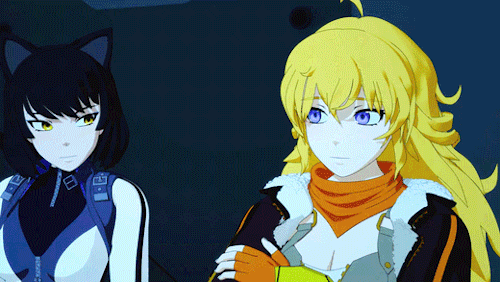 Bees acted like they never held hands before xDReal talk: why did Yang look away but Blake kept on l