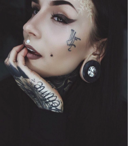 tattgirlstits:  Monami Frost 