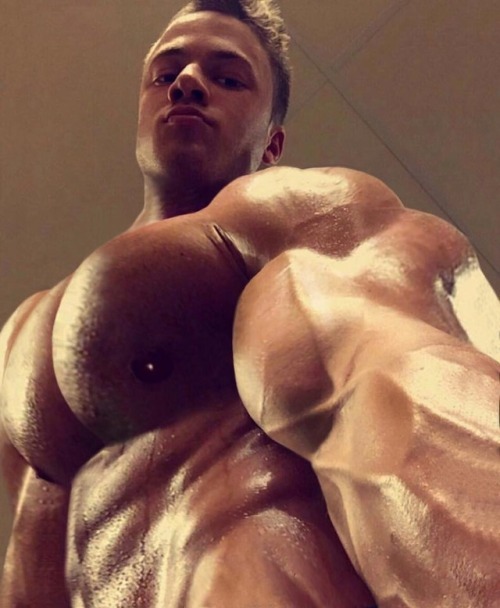 Sex Bodybuilders pictures