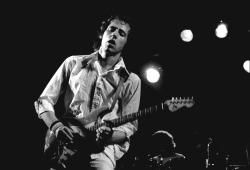 grapost:  Dire Straits - Mark Knopfler 