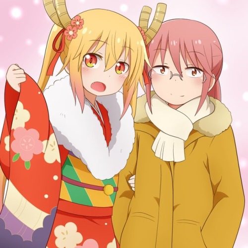 ✧･ﾟ: *✧ Holding Her Arm ✧ *:･ﾟ✧♡  Characters ♡ : Tohru ♥ Kobayashi♢  Anime ♢ : Kobayashi-san Chi no 