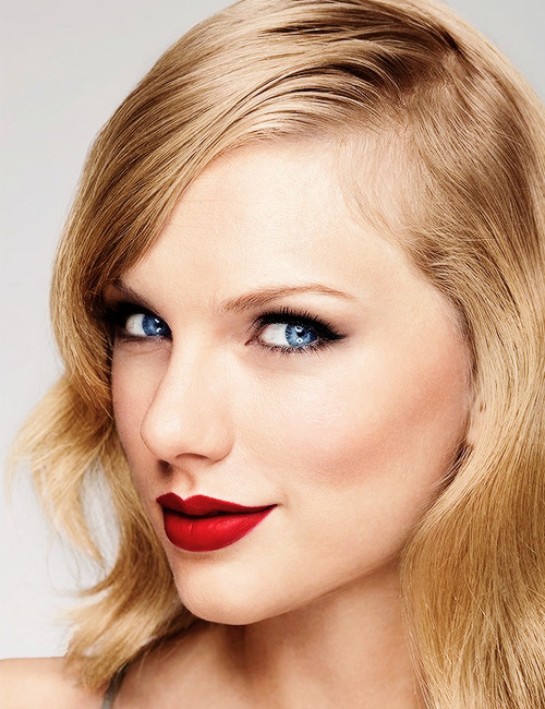 XXX kissesoncheekss:  Taylor Swift for People’s photo