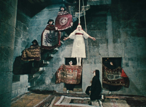 liinza:The Color of Pomegranates, Sergei Parajanov, 1969