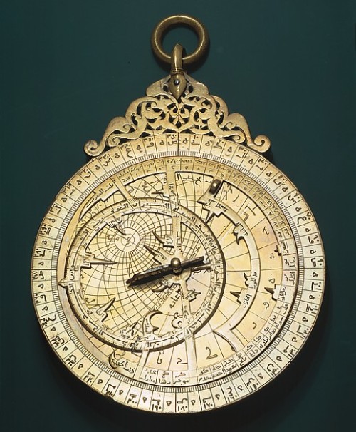 theancientwayoflife:~Astrolabe of ‘Umar ibn Yusuf ibn ‘Umar ibn ‘Ali ibn Rasul al-Muzaffari.Maker:‘U