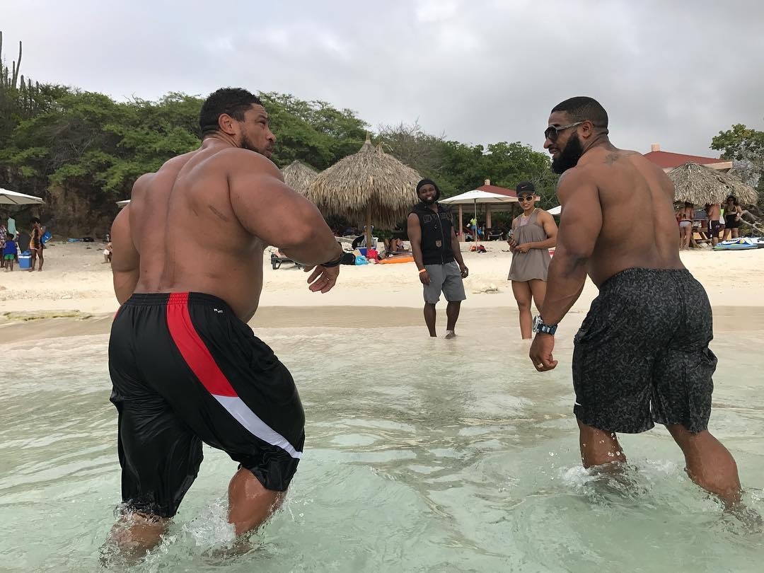 Roelly &amp; Quincy Winklaar - Brothers having some fun.