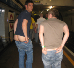 scallystr8lads:  LONDON TUBE.😎Follow me for more 😜: http://scallystr8lads.tumblr.com