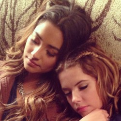  Sleepy time for @shaymitch and I. Long nights