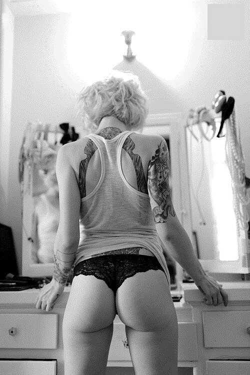 Alternative Pinups