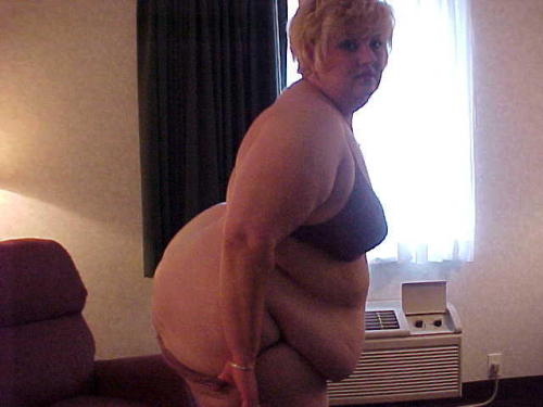 XXX heywewantsomefatty:  If you love her let photo