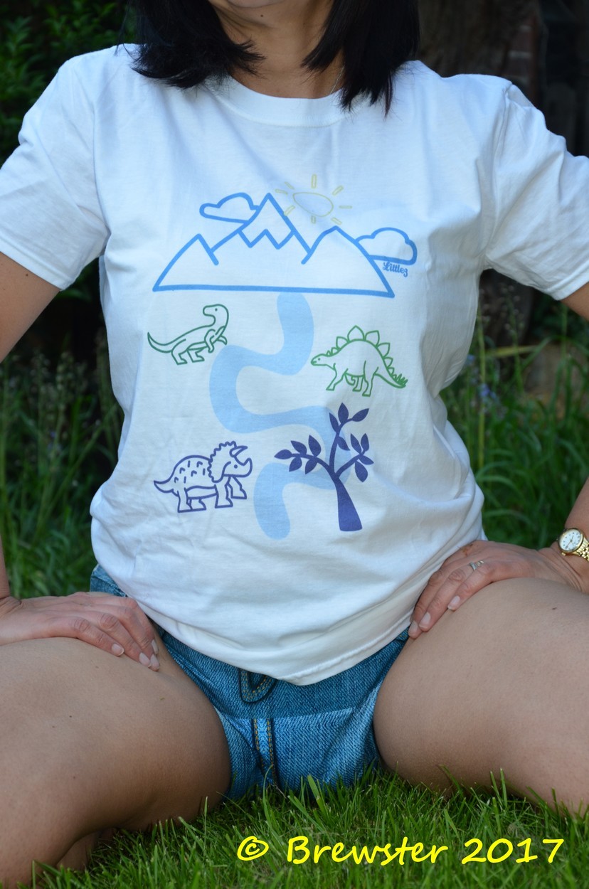 dlbrewster:Managed to get in the garden just as the light was fading. T-shirt by