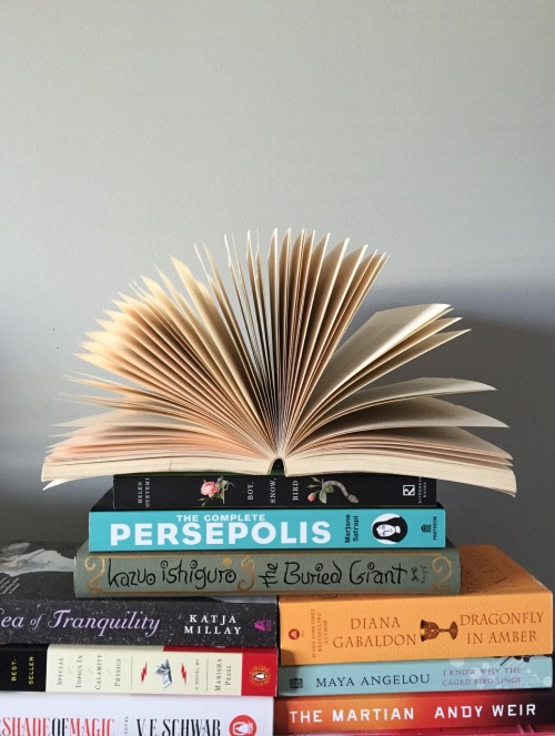 freckles-and-books: “Books may well be the only true magic”-Alice Hoffman