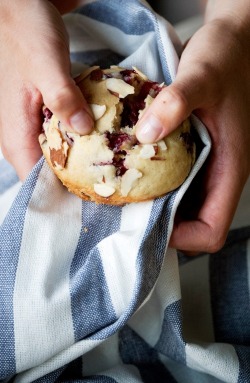 fullcravings:  Cherry Chocolate Chunk Muffins  😍