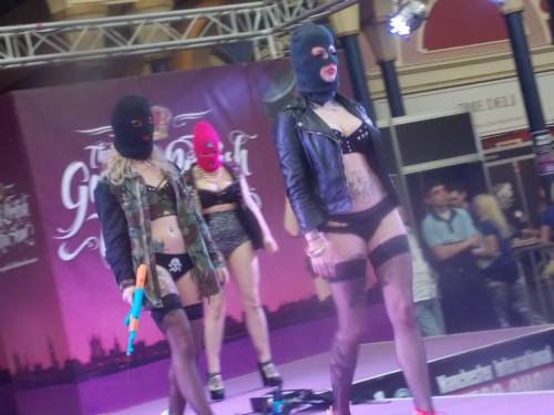 dollfaceemodel:  This is how me and my Cyanide Girls roll! ;)