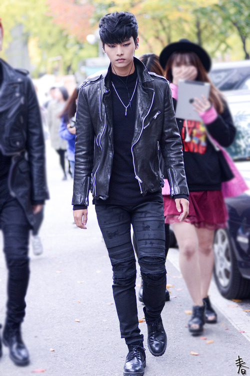 fyeah-vixx:  cr: 春 // DO NOT EDIT 