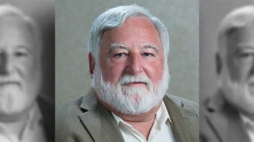oldchaser: Mayor David Stewart Sex in exchange for speed bumps? www.khq.com/story/39372234/fl