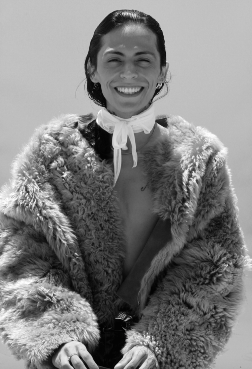 fifidunks:  Another shot of Elysia. Photo by Stefan Schwartzman. Style by Marcus Cuffie. Beauty by Brittany Mroczek. Fur, I’m guessing, by Vejas.