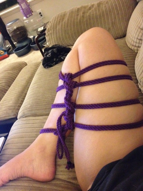 duchessbitchqueen:  My attempts at practicing the futomomo tie and the rope marks after 😊