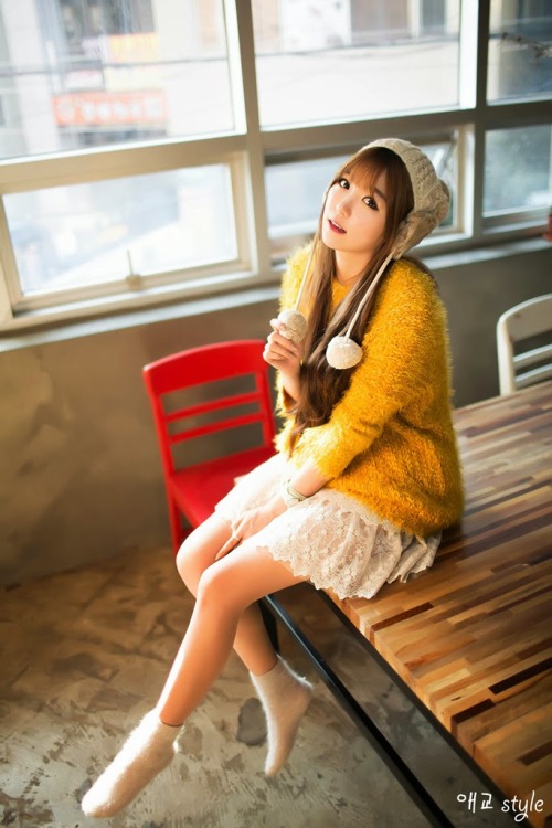 zapper1115:  李恩惠 Lee Eun Hye 毛絨衣毛帽棚拍