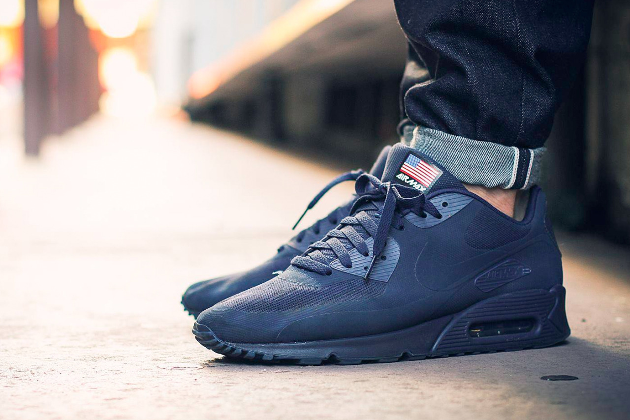 Nike Max 90 Hyperfuse 'Independence Day' Navy... – Sweetsoles – kicks and trainers.