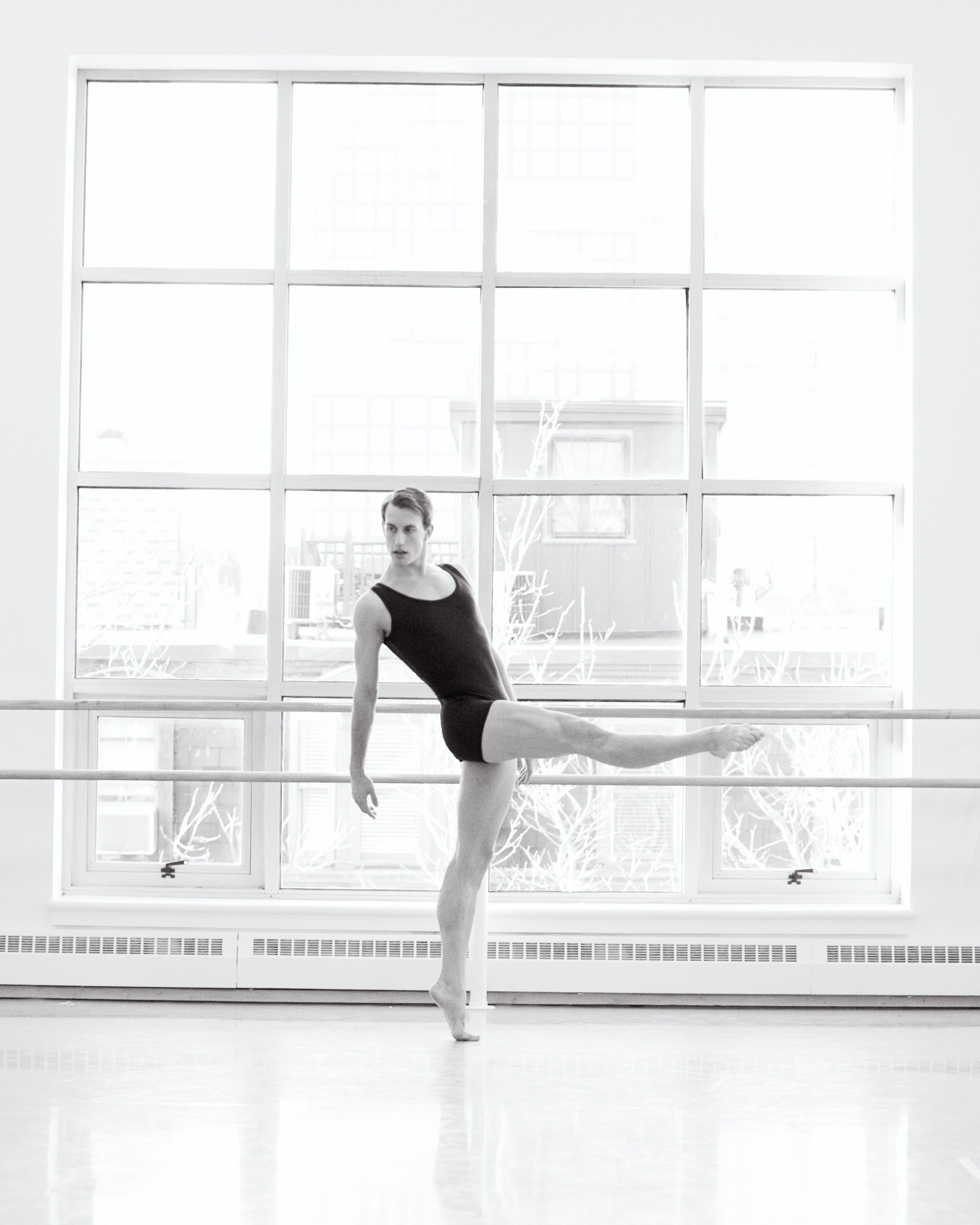coltonwestdance:  bradleyschlagheck:  Photos: Brian Mengini  Who’s the dancer?