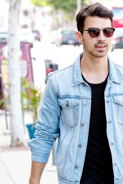 joe jonas