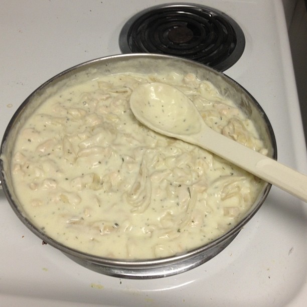 What tonight&rsquo;s dinner looks like; Chicken Fettuccine Alferdo 👍