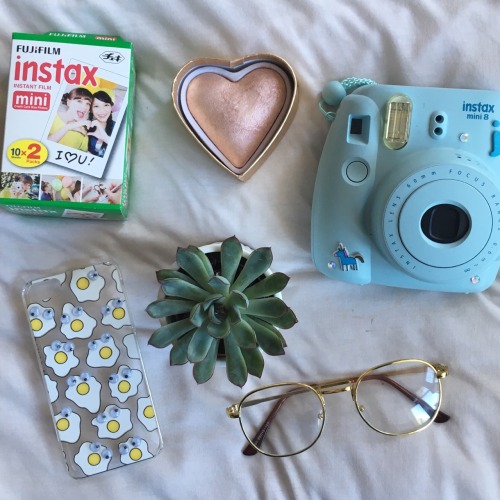 ultravxiolence: jxsies: a few of my favourite things ! ig : josiemurs