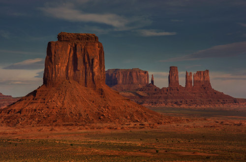 Monuments Of The Valley by T Hi Monument Valley, Utah, USA. Thanks for the views. Music:www.youtube.