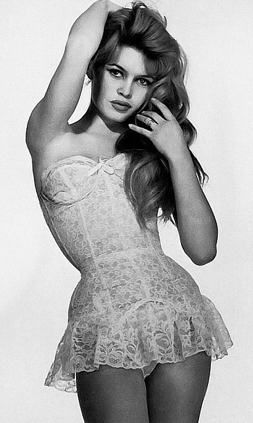 gatabella:  Corset