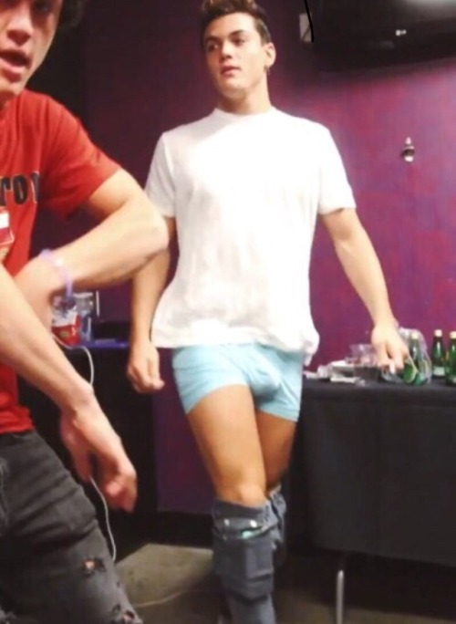 Some of my fav Dolan twin bulge pics dm me to talk I’m always up to make new friends.