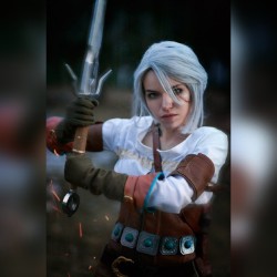 tophwei:  Наканец-та можно выложить! Жду уже норм фотосет :D #ciri #cirilla #cosplay #witcher3 #witcher #thewitcher3 #thewitcherwildhunt #wildhunt #geralt #geraltofrivia #cosplay #girlcosplay #geekgirl #sword #warrior