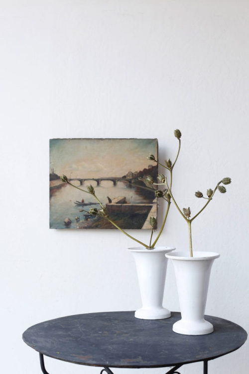 (via White Florist Vases | sfgirlbybay)