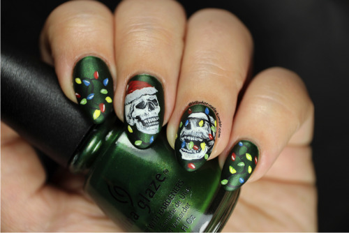 Day 7 of the 12 Days of Christmas Nail Art: Did y’all think I wasn’t going to find away to paint som