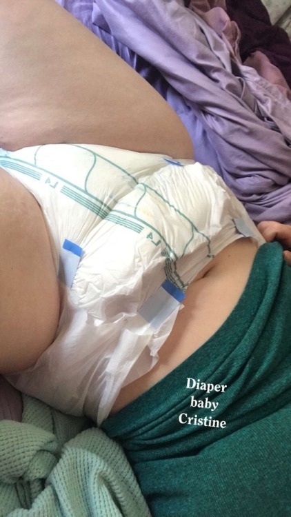diaperbabycristine: So I woke up this morning with my L4 diaper soaked from front to back. I had tho