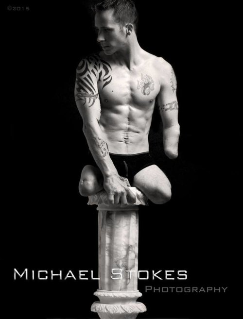 micdotcom:  Michael Stokes’ stunning photos are changing the way we see injured vets Michael Stokes, a Los Angeles-based fitness photographer, has captured a stunning photo series featuring 14 veterans of U.S. military units involved in the Gulf War,
